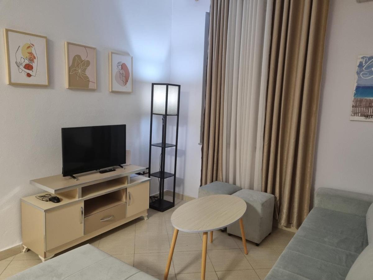 Glamorous Apartment In Tirana Exterior foto